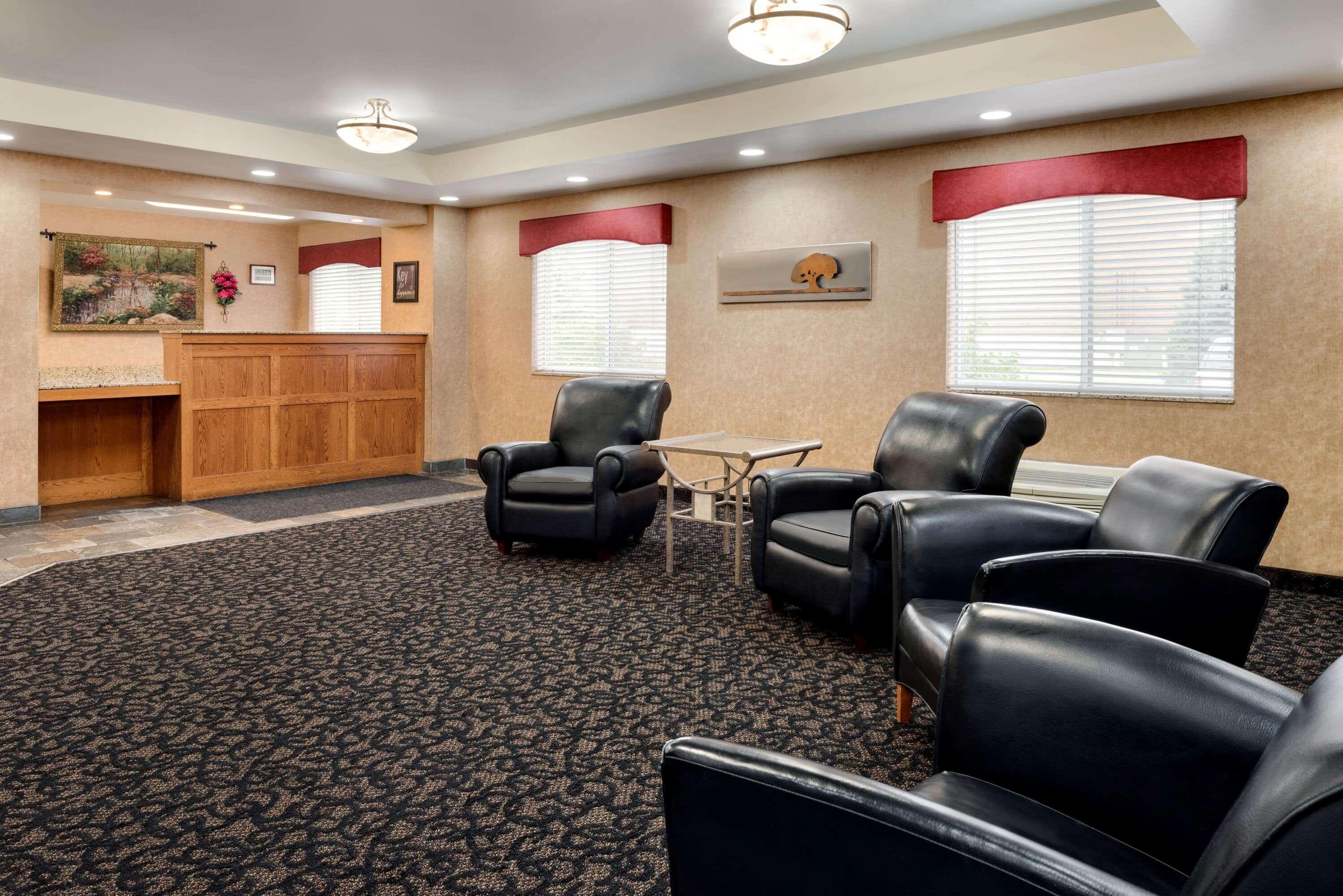 Travelodge By Wyndham Clinton Valley West Court Екстер'єр фото
